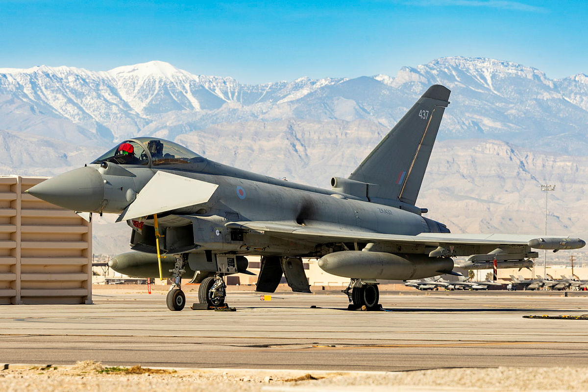 Defence Equipment & Support tweet media