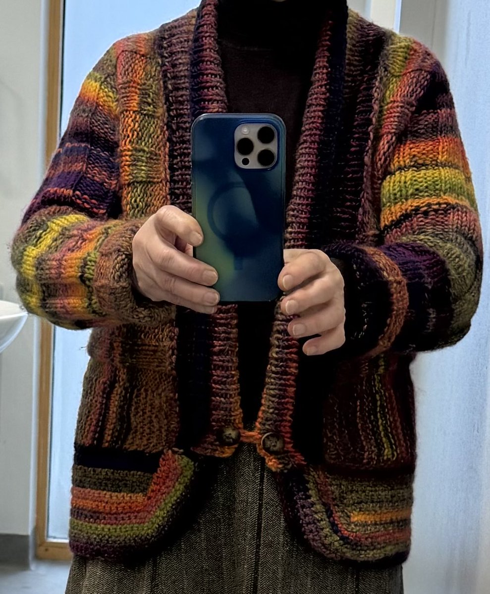 Kittywitches's tweet image. Oh my gosh! I didn’t think my cardi would cause such excitement! So how’s about it’s follow-up? It’s rather less subtle but just right for chasing the weather blues away🤣 
#LoveKnitting  #Knitting #Wool