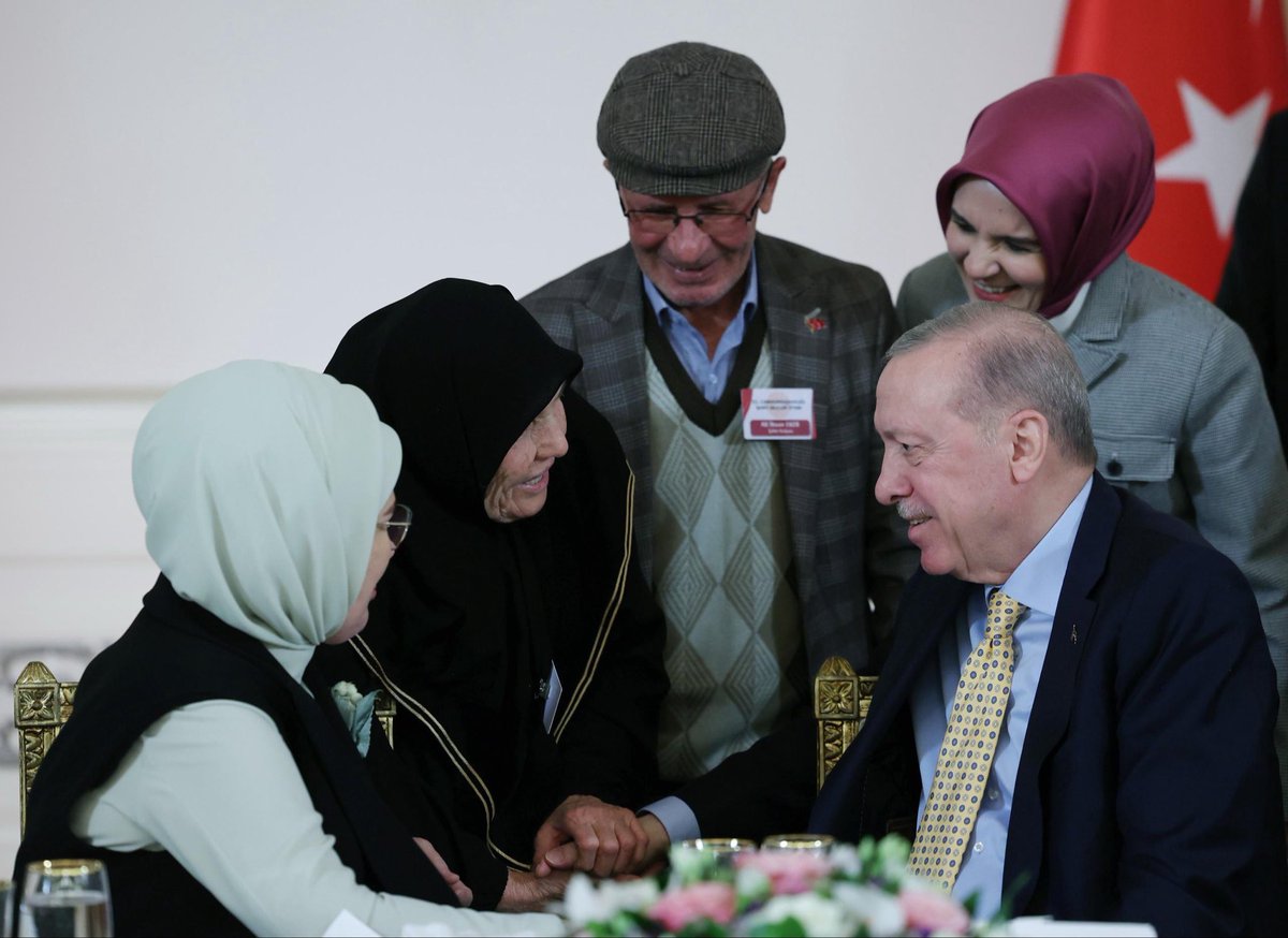 EmıneAras 🇹🇷 tweet media