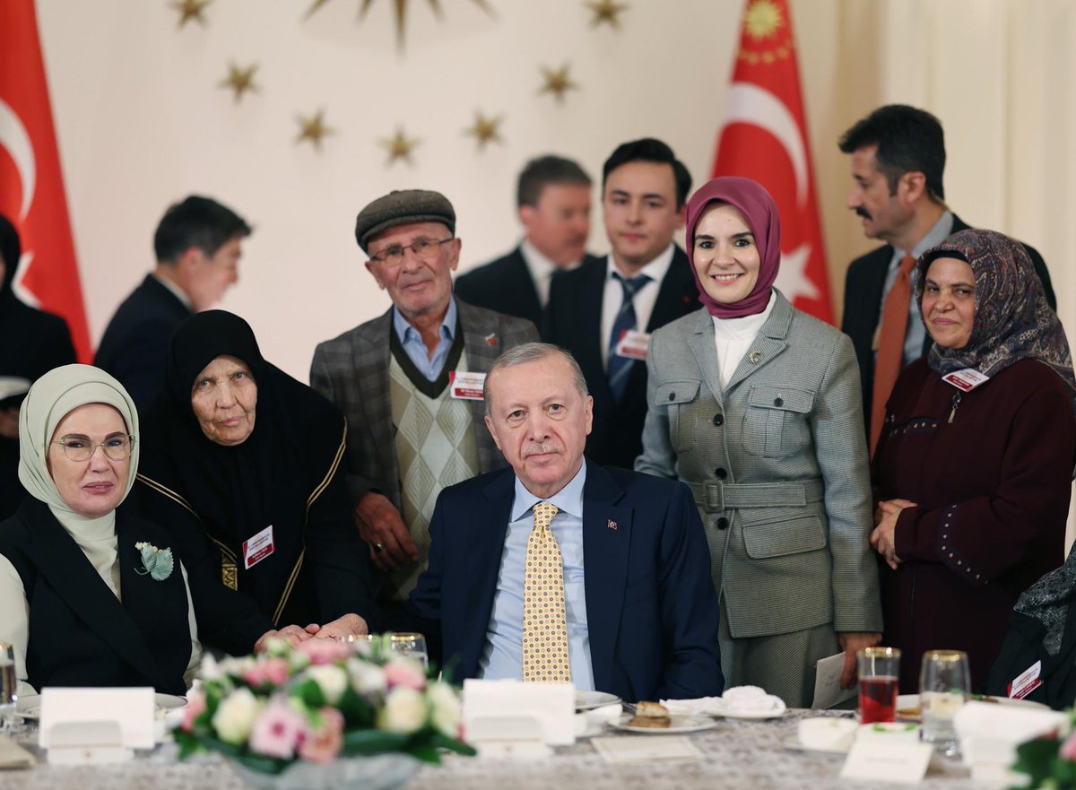 EmıneAras 🇹🇷 tweet media