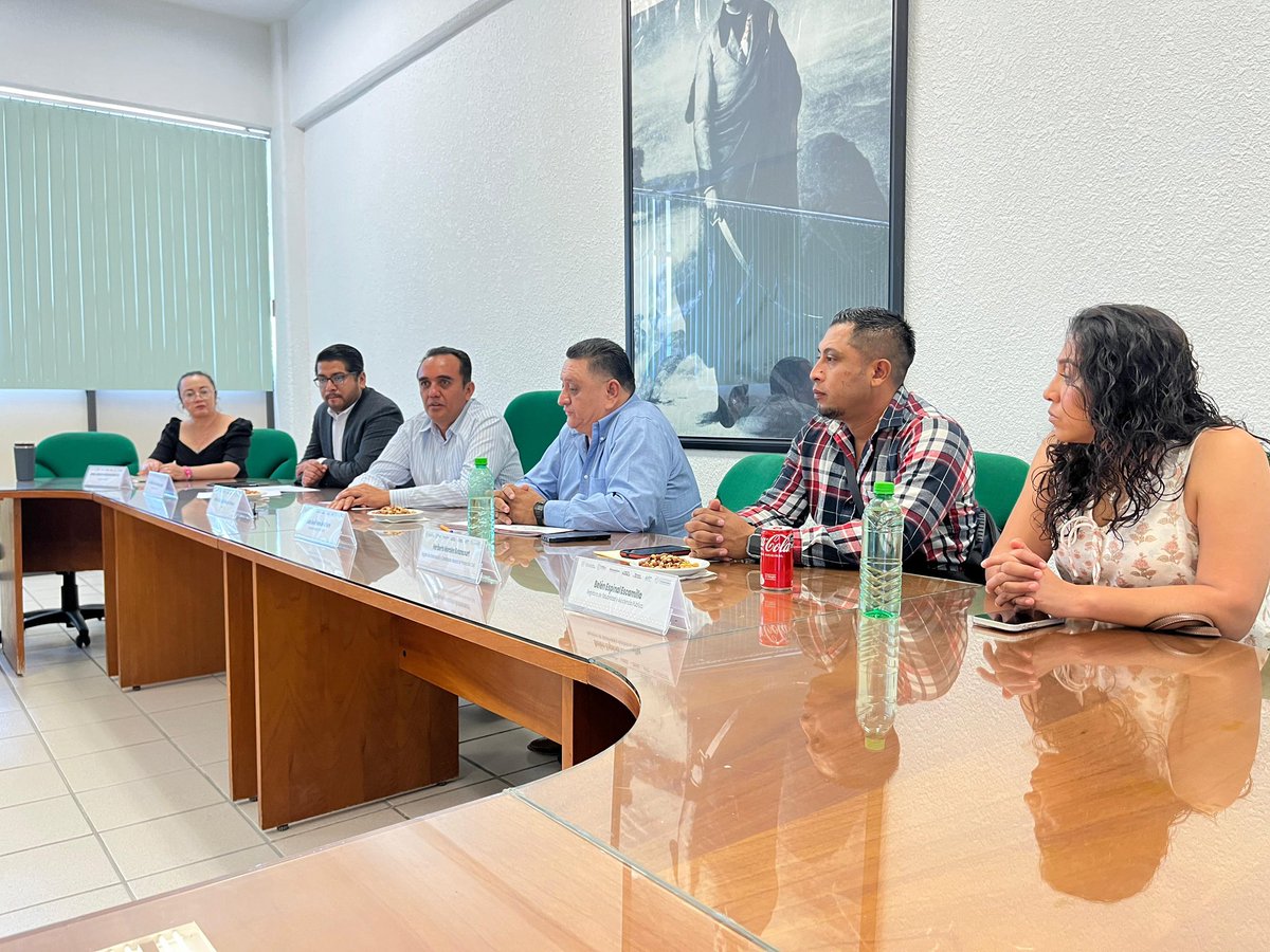 🤝✨ UTIM y Ayuntamiento de Tilapa firman convenio de colaboración.
Estudiantes de Paramédico 🚑 tendrán prácticas y servicio social en escenarios reales.
#PorAmorALaUTIM #PensarEnGrande