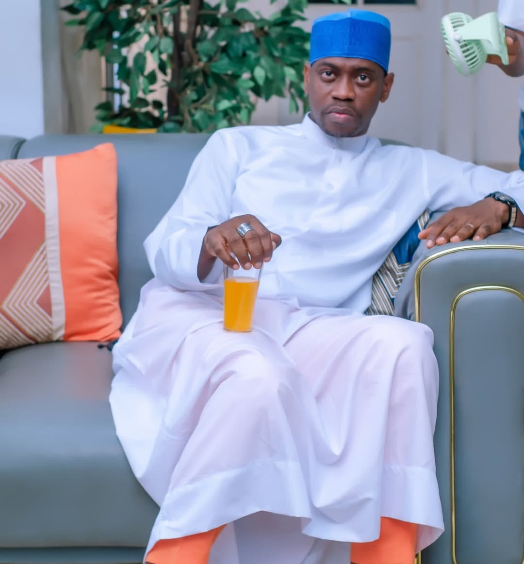 O Allah, I come to You weak and with a broken heart, mend my affairs and heal my heart. O Allah, bless me in Ramadan, and make it a month of transformation and growth in my life.
O Allah, increase my closeness to You, and fill my heart with faith and contentment. O Allah, assist