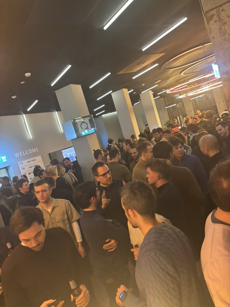 Andreas Klinger 🦾 tweet media