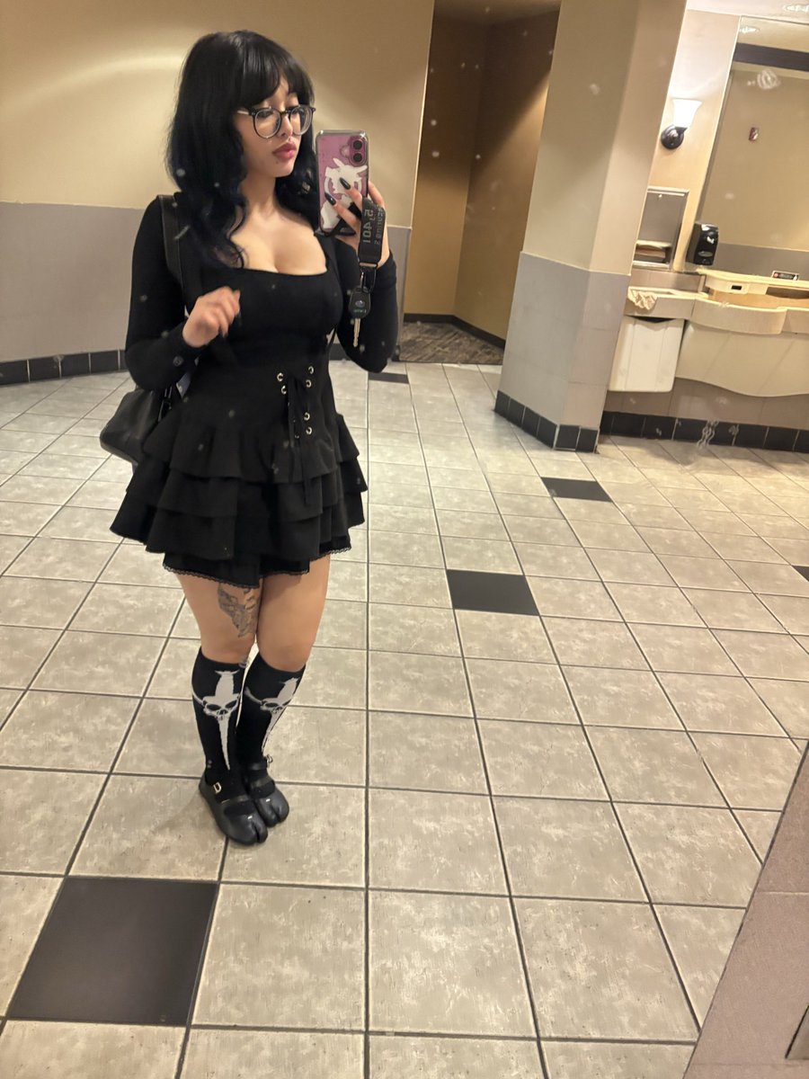 ₊‧°𐐪♡𐑂°‧₊ tweet media