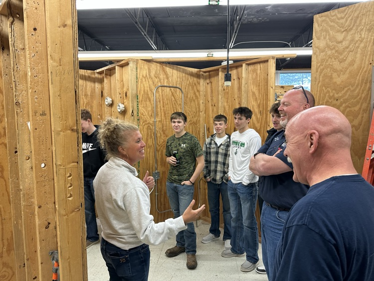 Thank you to Highland Community College Technical Center for hosting our Charger Sophomore class today! 

Lots of new information for students to consider as they map their courses for the upcoming school year! #JCNexcellence