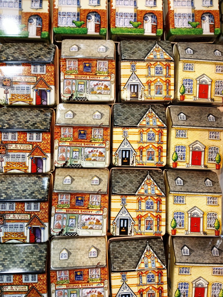 ご好評の、英国🇬🇧Dana Kubickドールハウスお家缶も再入荷しました