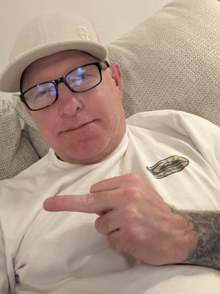 Gunther Eagleman™ tweet media