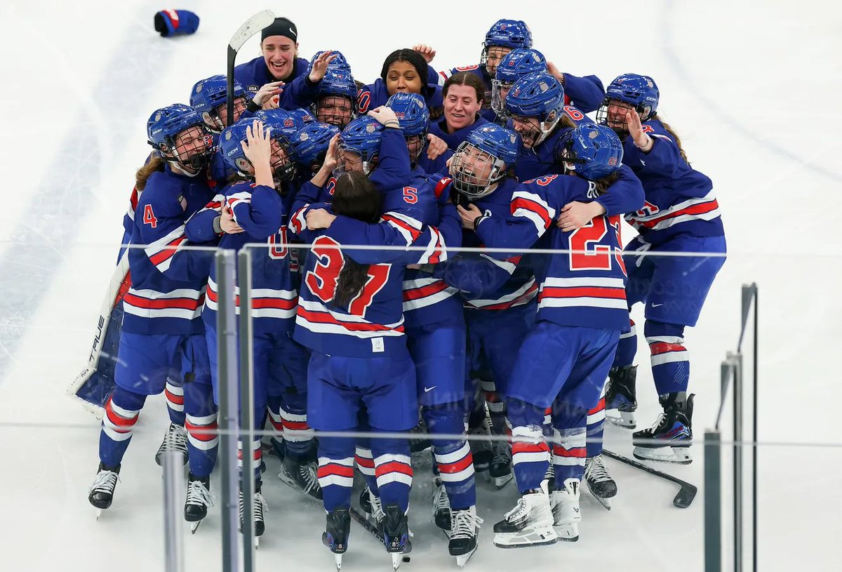 JeffreyAlanRect's tweet photo. US Women's Hockey Team wins GOLD! Beats Canada 2-1 in overtime in Olympics final round of play! Woo Hoo! https://t.co/y5TEbEAsii