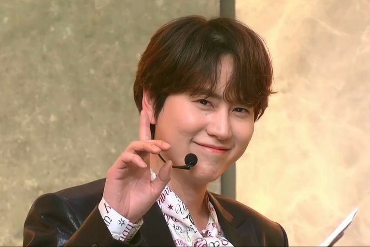 KYUHYUN PICS! 🐶🐧💙 tweet media