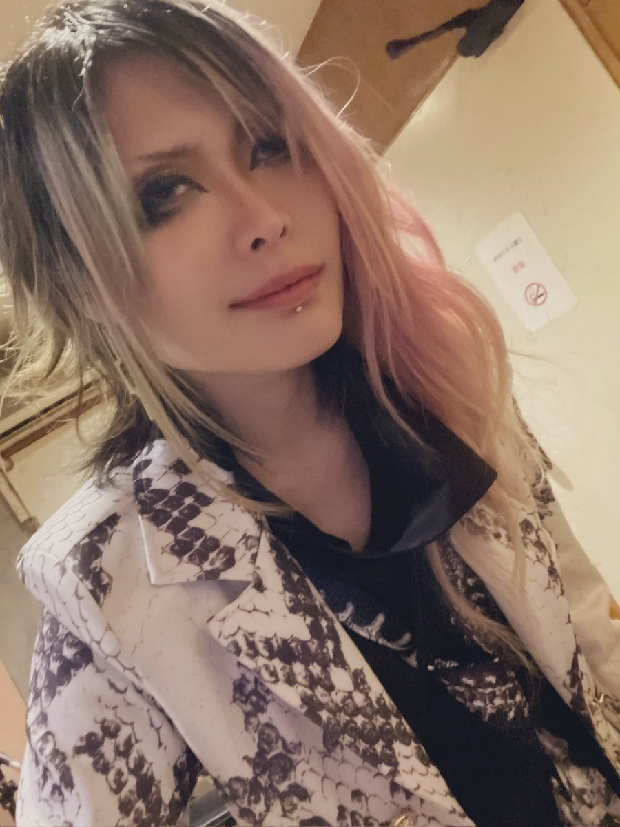 公式】eluha,(様)💜💉 (@xxeluha) / Posts / X