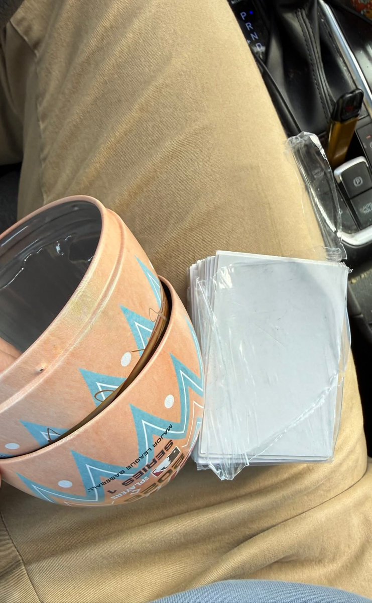 KevCapsOH tweet media