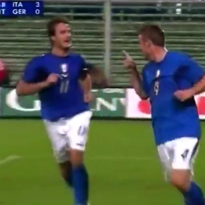 "Bilangin si Ferry Ferry itu. Wong itu match pertama King Totti dengan durasi terlama, setelah cedera patah tulang fibula &amp; sobek ligamen ankle. 

My King main dengan 10 baut di kakinya selama 120 menit, kok bisa2nya bilang dikeluarin? 🤬

Lalu soal Jerman yang hebat, sebelum itu