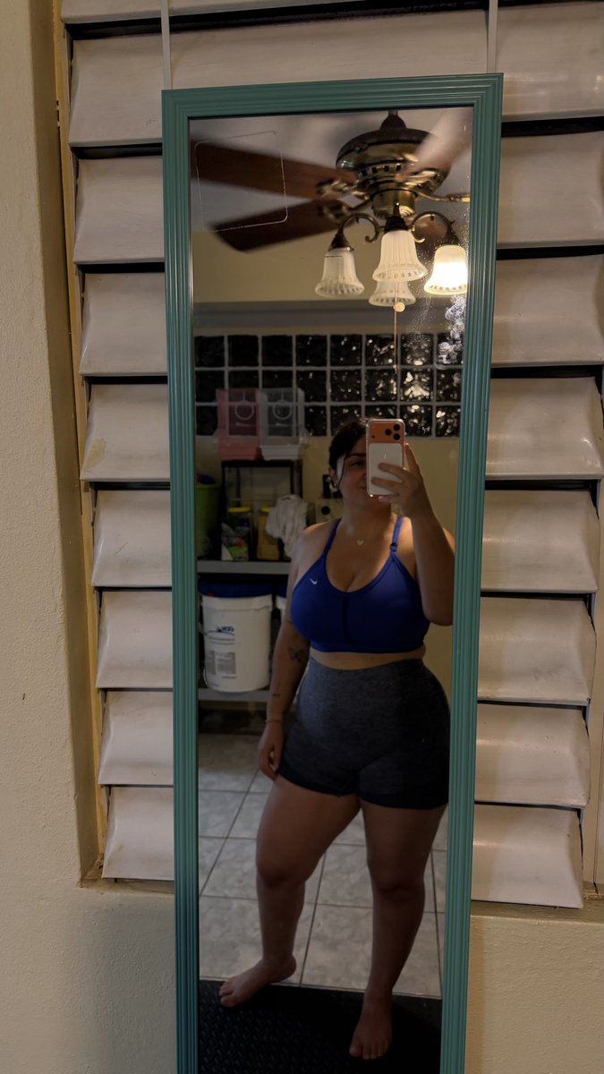 srmi_j's tweet photo. antes y después del workout 🏋🏽‍♀️❤️‍🩹 https://t.co/5YBH1L1F3X