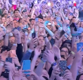 SOU EU KRL APARECI NO VIDEO DO OASIS (15 SEC)