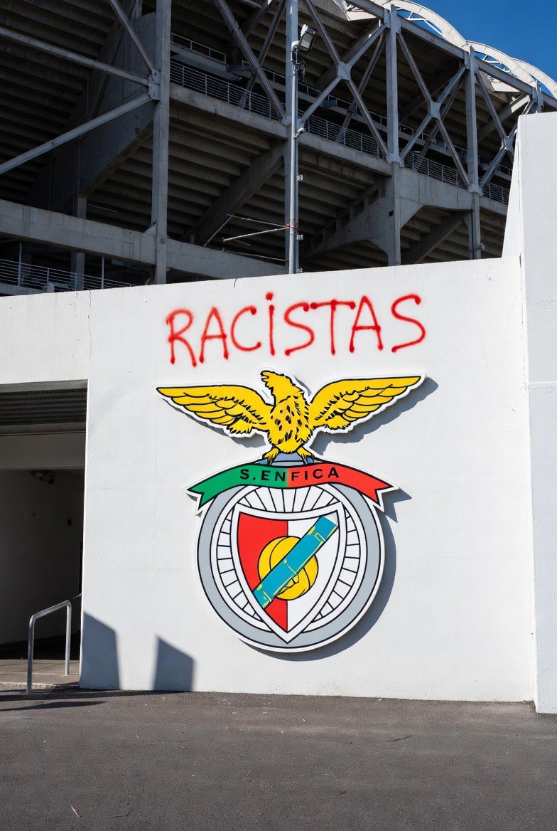 HiveKenya's tweet photo. @SLBenfica 💀 https://t.co/MlUOb1aR88