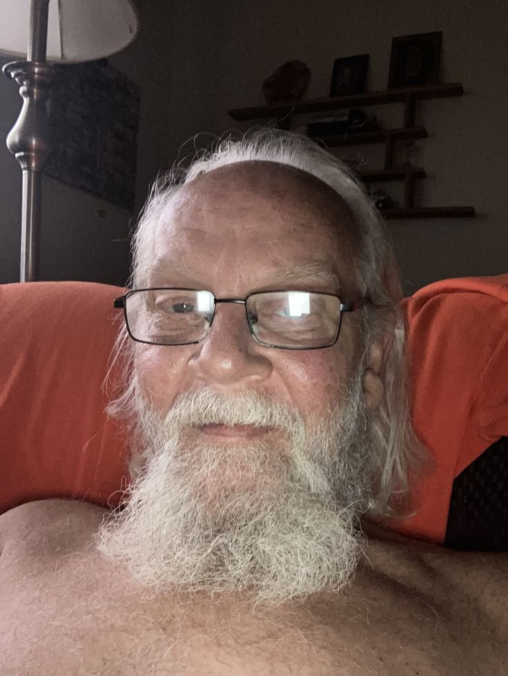 andrew thr tweet media