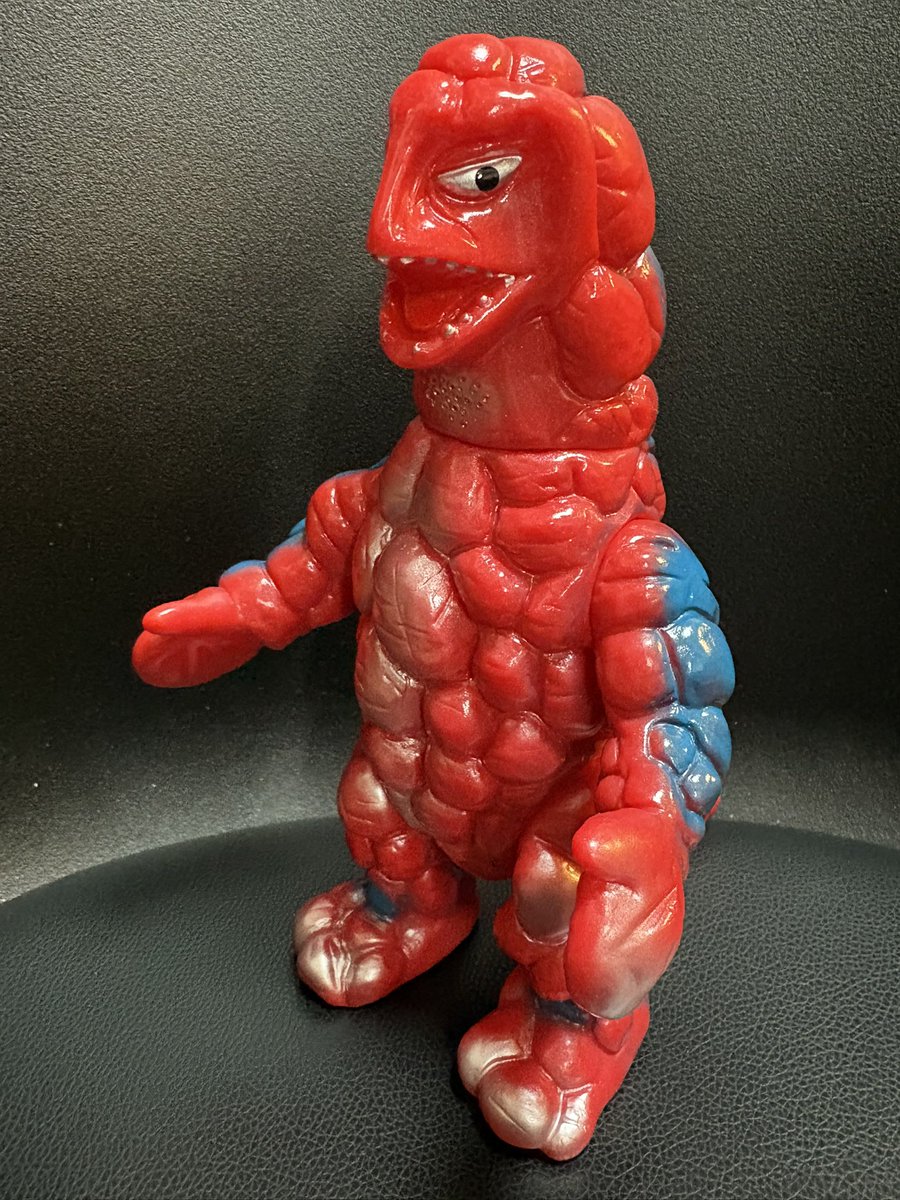 ブルマァク x #一番星 さんの、#シュガロン。久しぶりの目潰れ版という