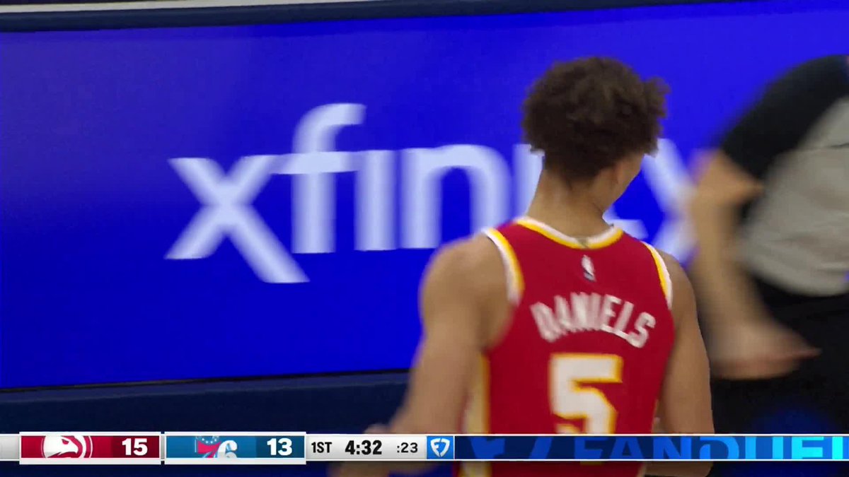 Dyson with a highhh tear drop off the glass 💧