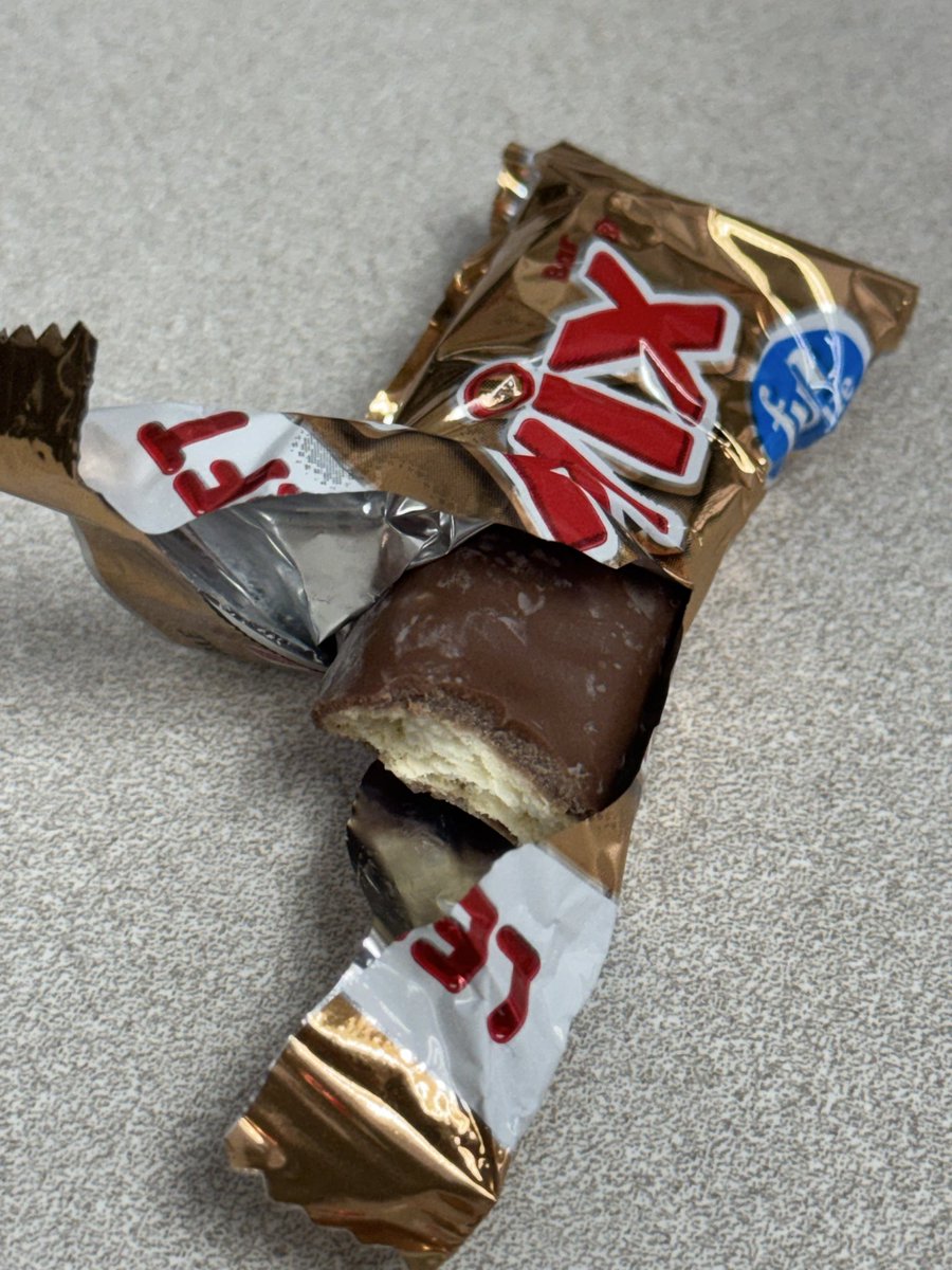 Skyler Schurman™ tweet media