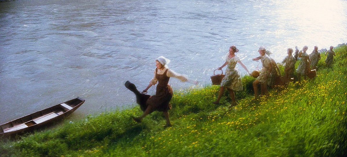 not her house but she knows her way around