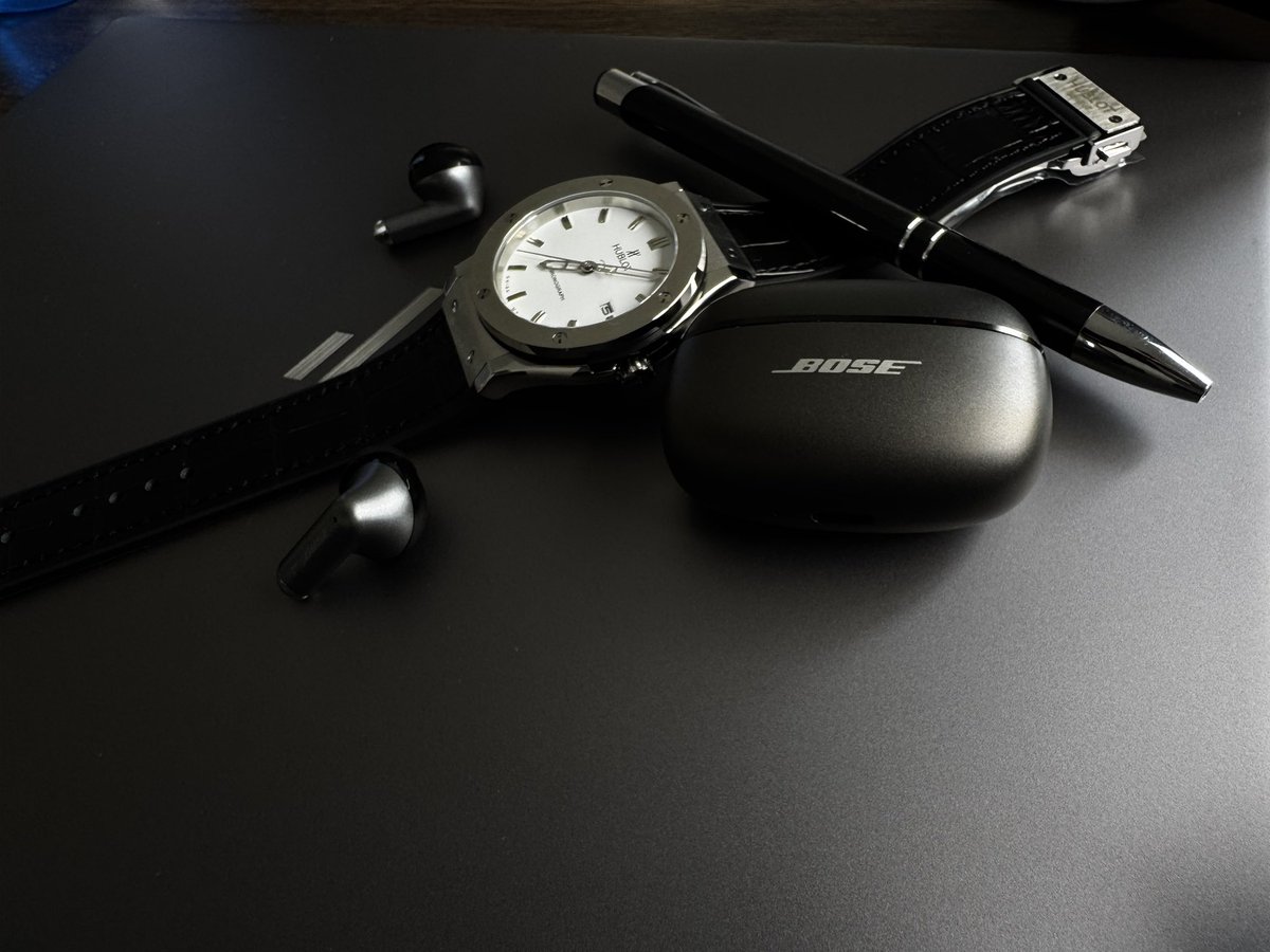 i_Storecmr's tweet photo. 🎧🔥 Bose K-50 Ultra 

Son puissant 🔊
Basses profondes 🎶
Réduction de bruit 🤫
Autonomie longue durée 🔋
Coque en acier 💪🏽

Clairs en appel, parfaits pour le sport &amp; la musique.

💰 Prix Promotionnel 20.000FCFA
📦 Livraison rapide et gratuite 

👉 DM pour commander ou 697595552 https://t.co/13s7mAH1Km