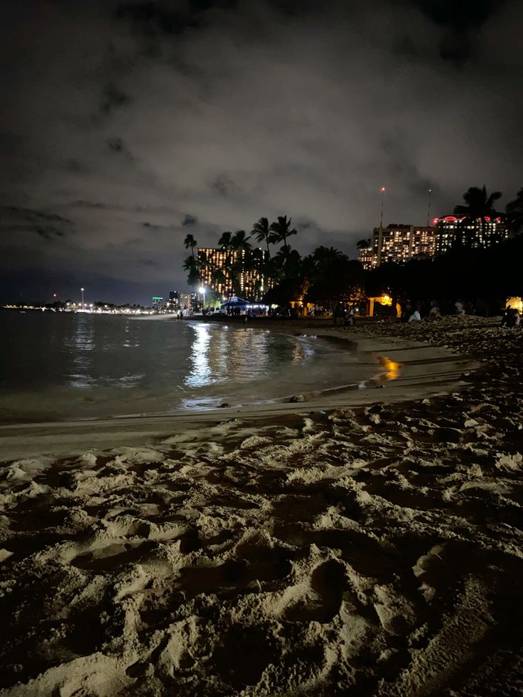 taintedlipss's tweet image. 