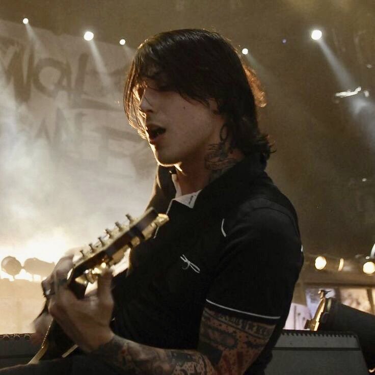 alex viadinho (@gerardtiddies) on Twitter photo 