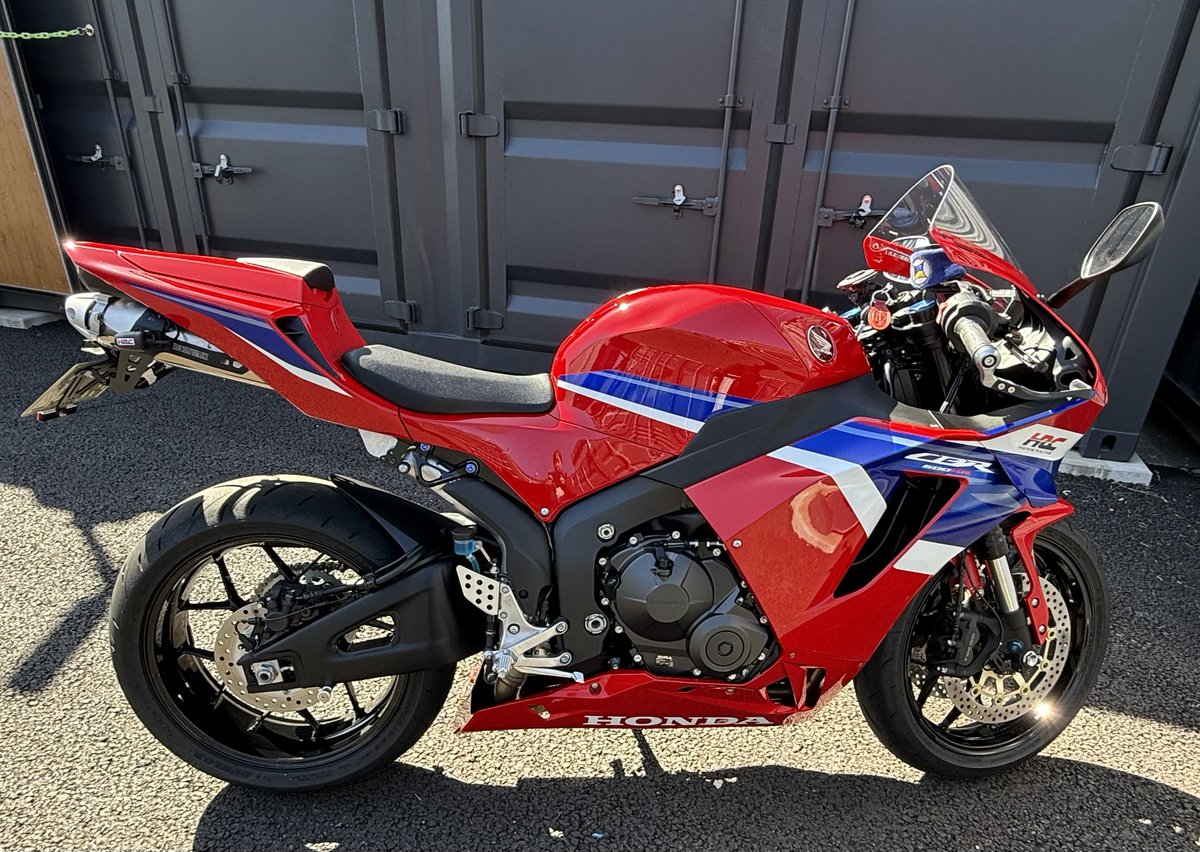 シングルシートカウル装着✨🏍️ レーシーさ爆上がりで後ろ姿が優勝