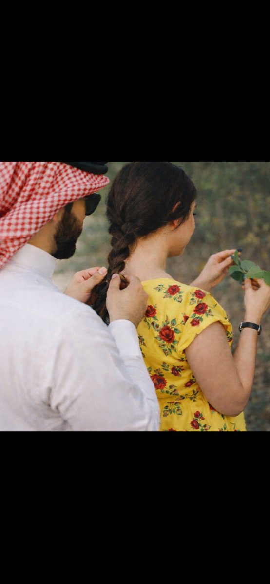 alsnafi9999's tweet photo. # لاتجبروا أحدًا على اعتناق أرواحكم،
فالحب مثل الدين لا إكراه فيه"

لا تُكرهوا أحدًا على اعتناق أرواحكم،
فالأرواح لا تُؤخذ قسرًا، ولا تُسكن بالإجبار.
الحب شريعة قلب… لا يقبل الإكراه،
ولا يُولد تحت الضغط،
ولا يعيش في ظل الرجاء المكسور.

من أرادك… أتاك طوعًا،
ومن لم يُردك… فكرامتك أولى به من محاولاتك.

الحب اختيارٌ حر،
ومن لا يختارك بكامل إرادته
لا يستحق أن تسكنه ولو بكامل حبك .