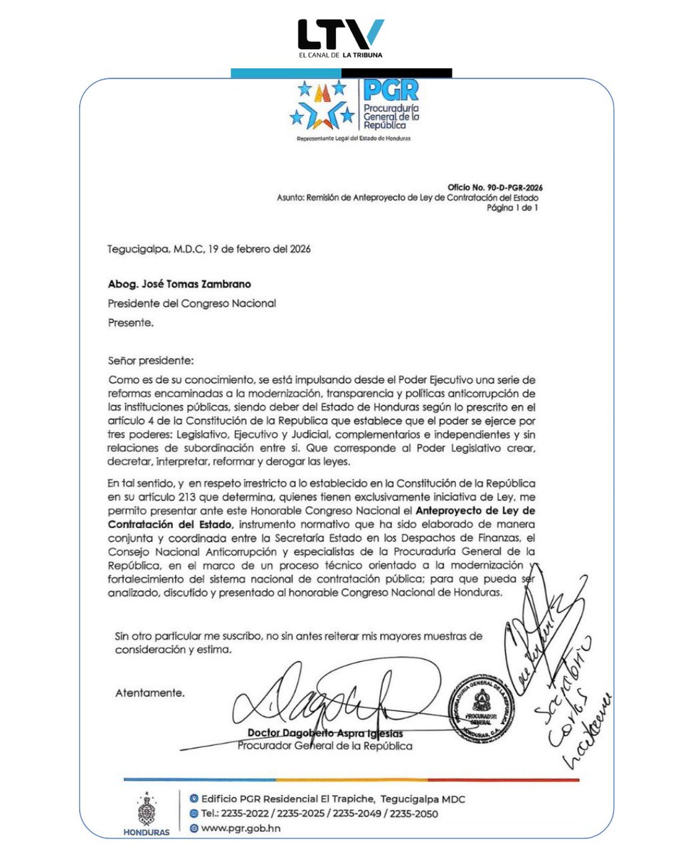 LTV_Honduras's tweet photo. 📑 El presidente del Congreso, José Tomás Zambrano, recibió el borrador de la nueva Ley de Contratación del Estado. Según el procurador Dagoberto Aspra, la iniciativa busca modernizar compras electrónicas y fortalecer la transparencia en adquisiciones públicas.

#CongresoHN https://t.co/EXhmut7zi3