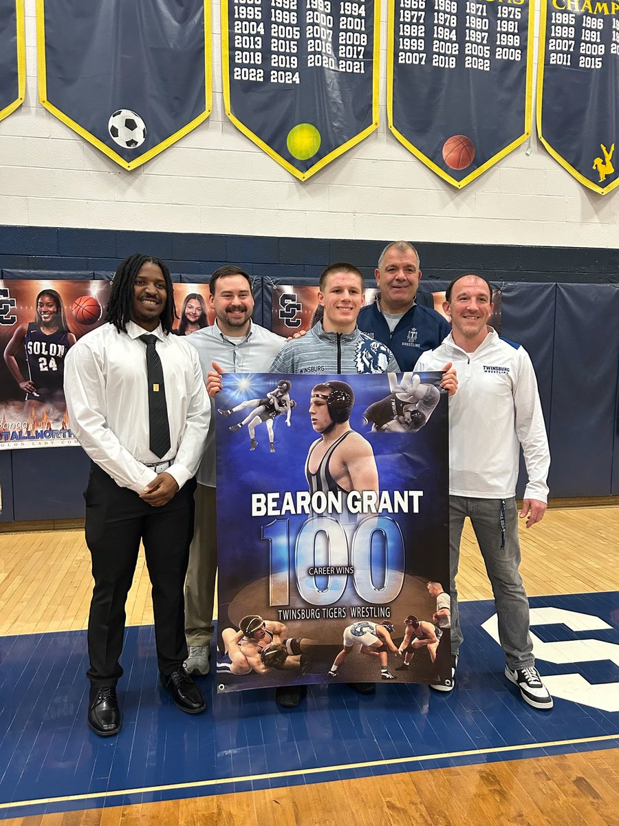 TwinsburgTigers's tweet photo. Congratulations to Senior Wrestler Bearon Grant on his 100th career victory tonight at Solon! GREAT JOB BEARON!!!!!! https://t.co/bV0NUD5RCO