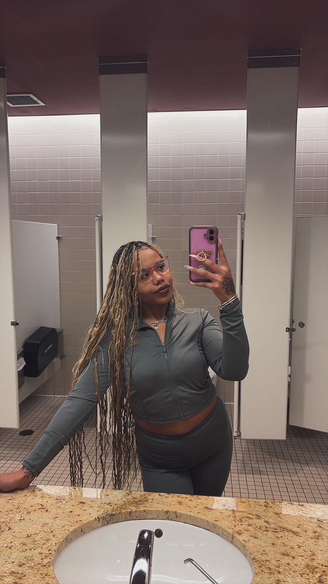 Jazzy Fineass 😉💦🍯 tweet media