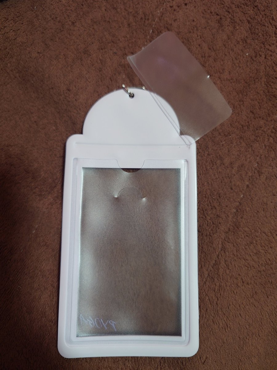 リョウガさんのミニフォトホルダーぶっ壊れたあぁぁぁぁぁぁぁぁ(ﾉД