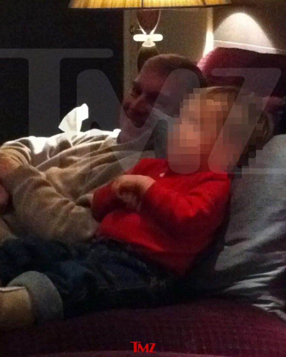 OunkaOnX's tweet image. Disturbing images showing Prince Andrew with children have emerged from new Epstein files