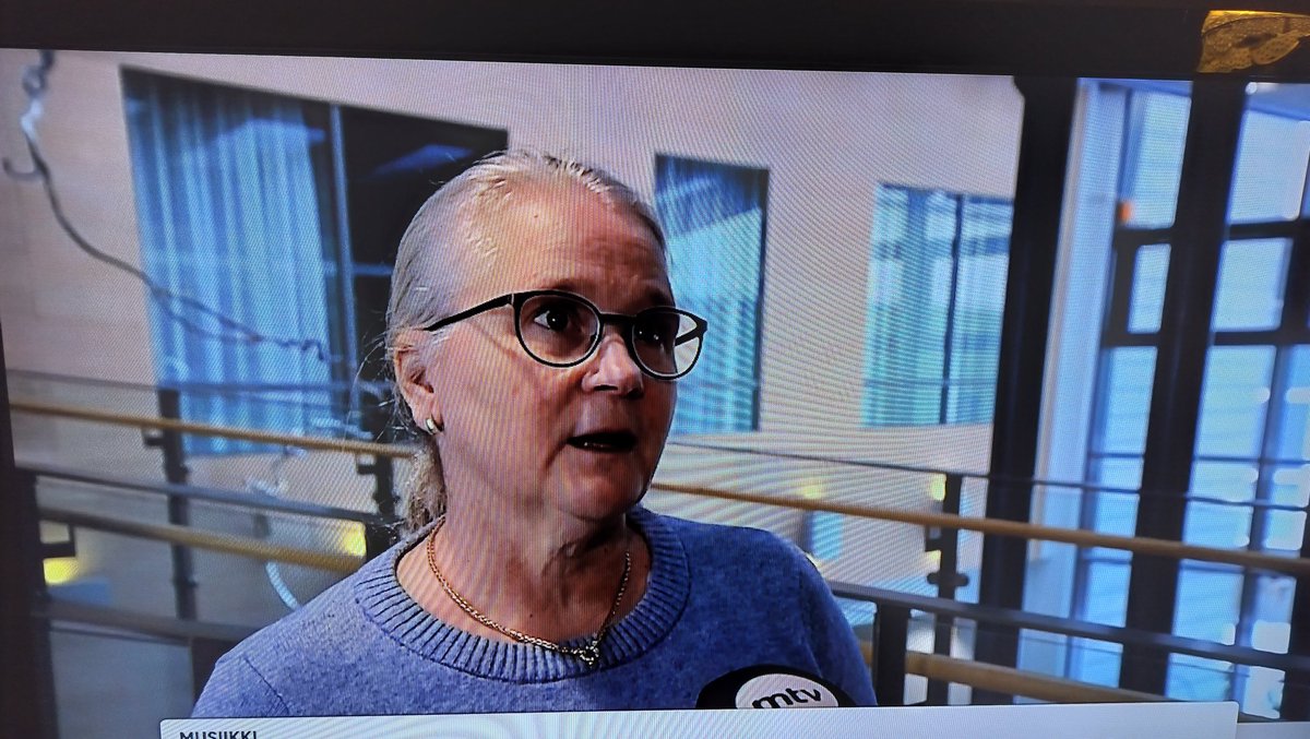 VilenJenni's tweet photo. THL:n Niina Ikonen kymppiuutisissa kertoi että on paljon liikkeellä mm. #influenssa #rsv #korona . Ei sanaakaan toimivista suojakeinoista. #ffp2 #ilmanpuhdistus #ilmahygienia @STM_Uutiset  pitäisikö ammattilaisten koulutusta aiheesta lisätä,jotta kansalaiset saavat myös infoa❓ https://t.co/MGtQ9JhEk3
