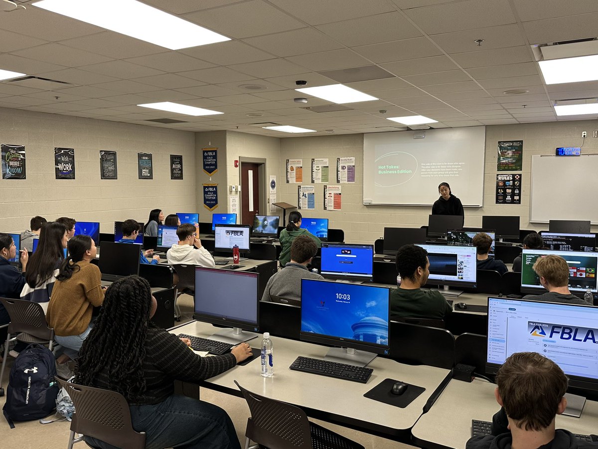 At this week’s <a href="/VestaviaFBLA/">Vestavia FBLA</a> meeting, we recapped FBLA Week highlights and shifted into prep mode for the Alabama State Leadership Conference 💼🔥

Wrapped it up with a fun round of Business Hot Takes! Bold opinions and big energy.

#FBLA #ASLC #VHpride