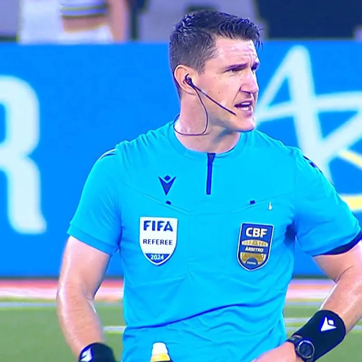 FGF define que Rafael Klein será o árbitro da partida entre Juventude e #Grêmio, pela semifinal do Gauchão.

A escala ainda tem:

- Assistente 1: Jorge Eduardo Bernardi
- Assistente 2: Fagner Bueno Cortes
- 4º árbitro: Tiago Lemos Clasen
- VAR: Jean Pierre Lima