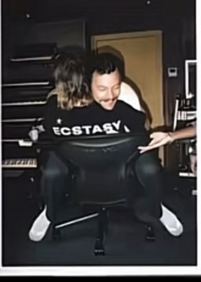 This is so teenage girl trying to annoy her crush during class