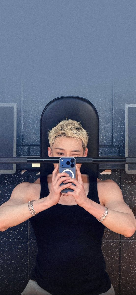 ninoononie_'s tweet image. — 🐺🫧 [260219 - profile pic update]

wallpaper/lockscreen ver.
#BangChan #방찬