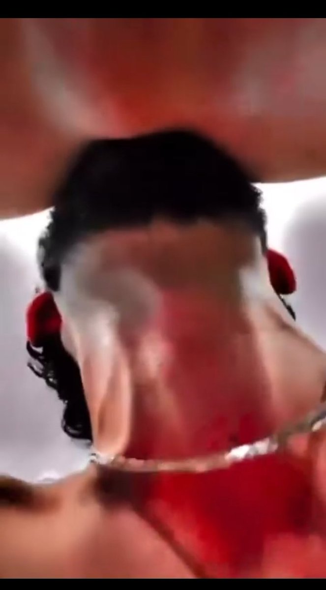 Finally got this trending video 

Check the comments below👇📽️