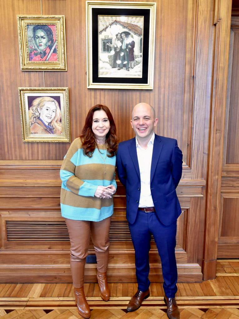 Avelino Zurro tweet media