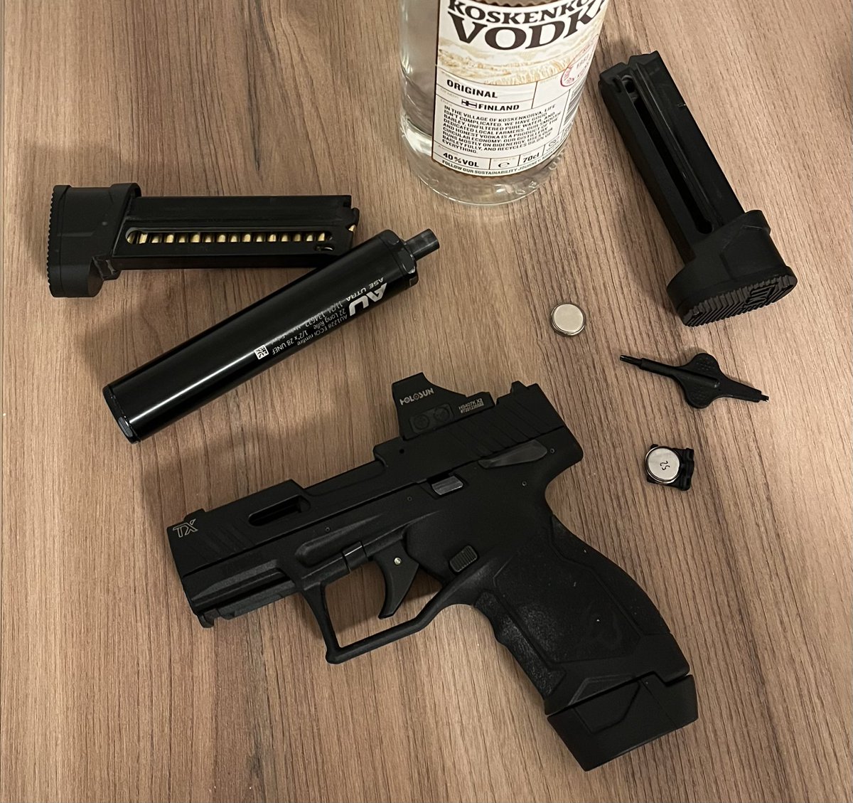 Stíhací Hat von Katzenburg tweet media