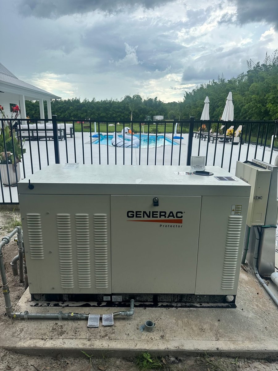 simplywiredfl's tweet photo. 🌪️ Hurricane Season is Coming, South Florida — Are You Ready? ⚡

South Florida storms are unpredictable. Your power doesn’t have to be.

📲 Contact us today to secure your backup power solution.

#BackupPower #GeneratorInstall https://t.co/NlMFYNnb21