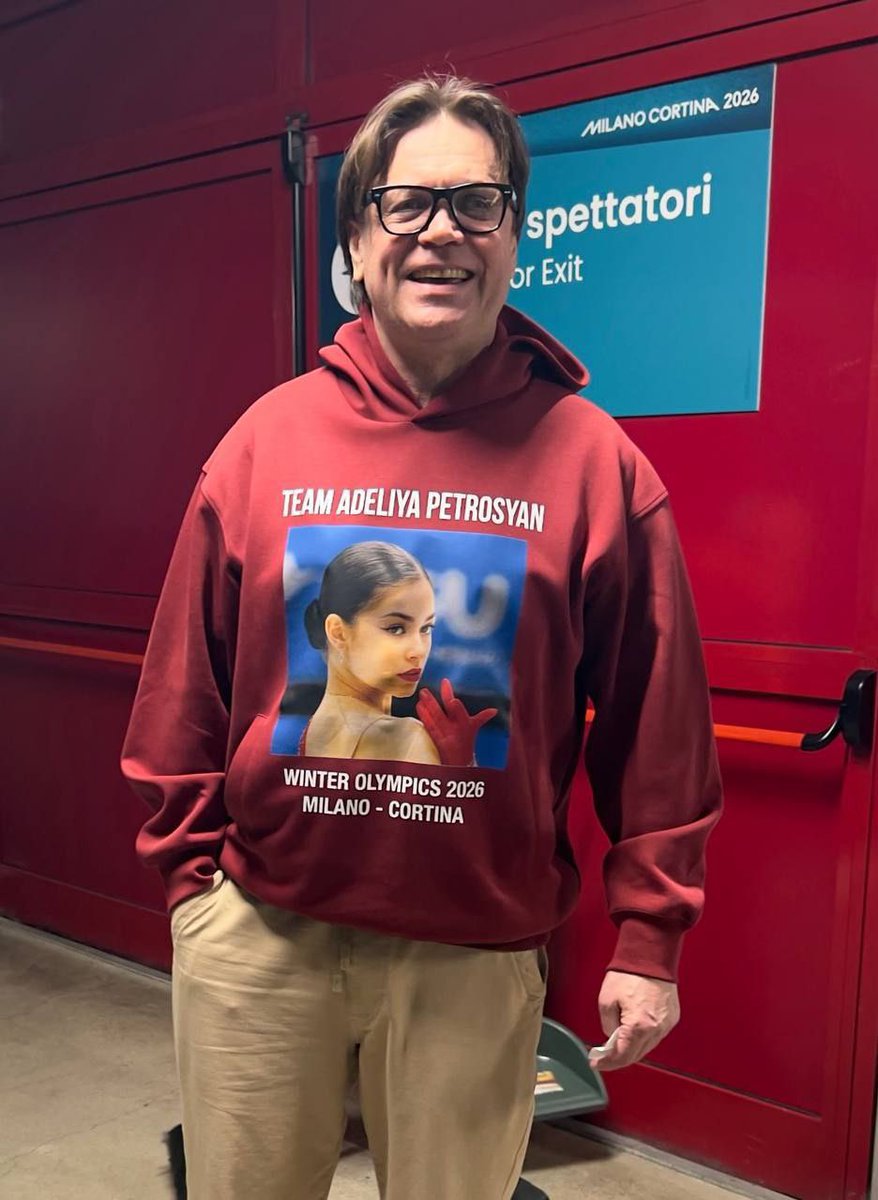 TexanRus's tweet photo. 🥇🇷🇺❤️😍⛸️What a fantastic support group for our beautiful Adeliia Petrosian 💖❄️😍 #adelia Follow for daily Petr Gumennik updates &amp; #Olympics2026 coverage! ❤️
#MilanoCortinaOlympics2026 #IliaMalinin #ISUfigureskating https://t.co/THadn6GI37