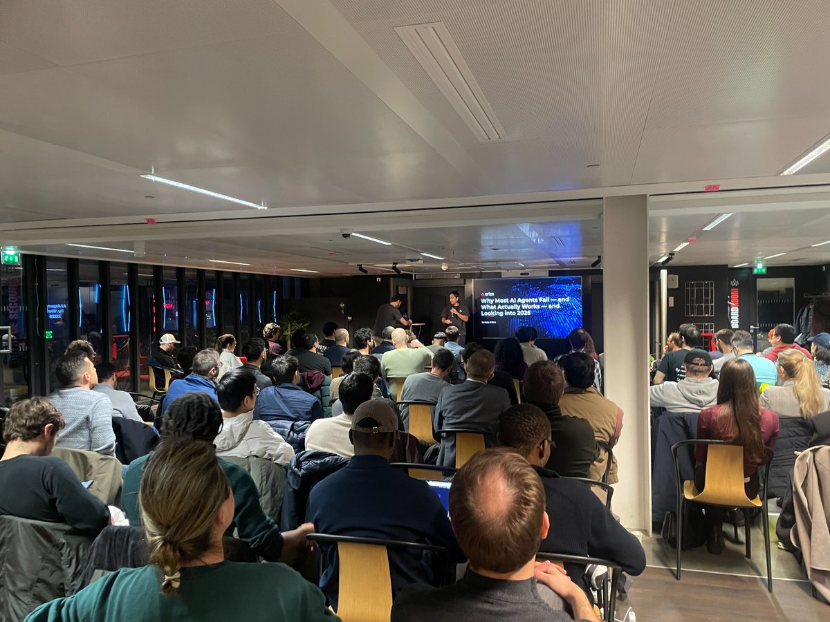 Arize AI tweet media