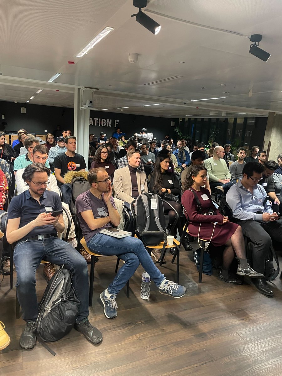 Arize AI tweet media