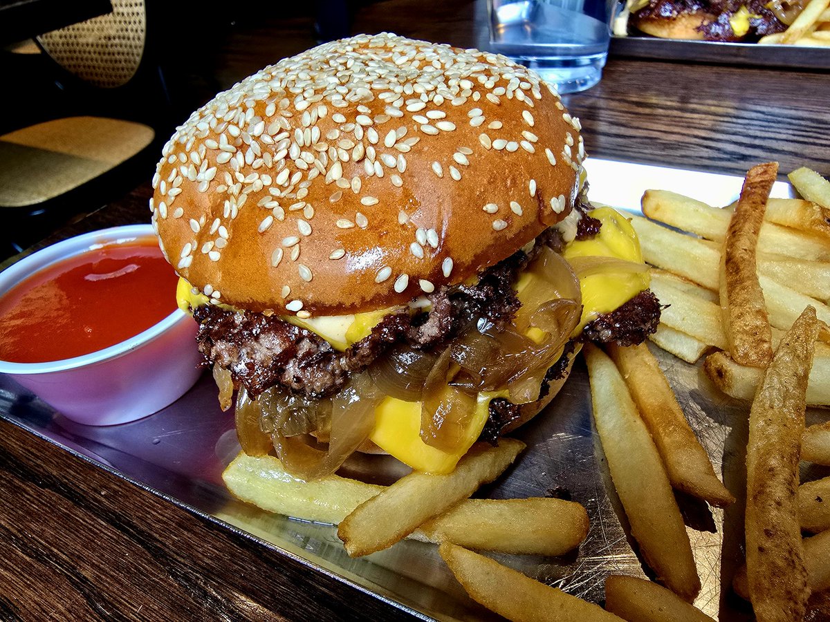 Paul Pabst tweet media