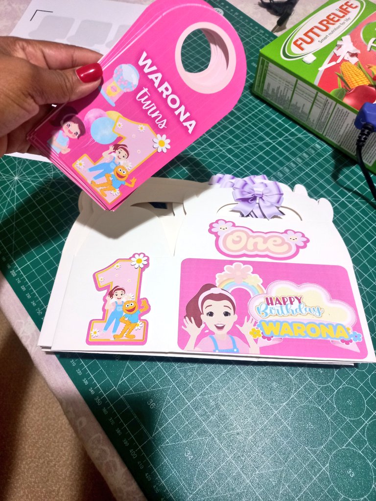 Diphuka11's tweet photo. Hi everyone 🤍
I run a small business called Forever Gifted 🥳🍫
I’m expanding into Personalized Sublimation Mugs ☕✨ and raising funds for a printer &amp; heat press.
Any donation or even a share would mean so much 🙏🏾❤️
#SupportSmallBusiness #ForeverGifted
#WomeninBusiness https://t.co/Gm0MwWBNdn