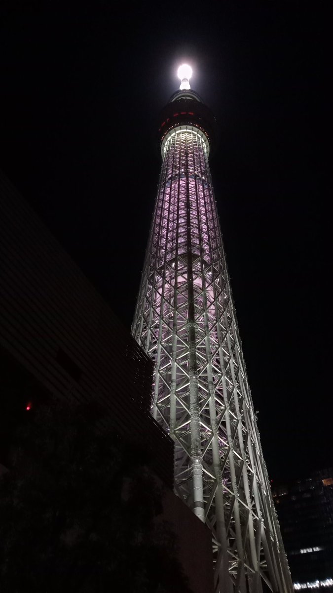 2Capucino's tweet photo. Sky tree https://t.co/vi5714XUGh