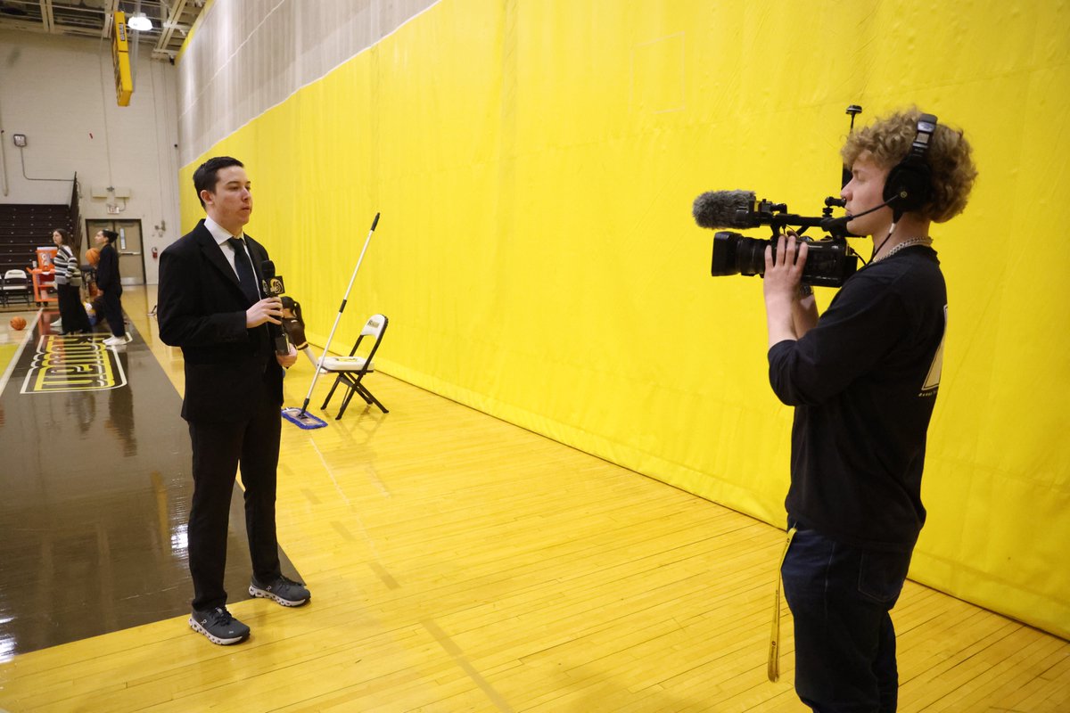 rowantvnetwork's tweet photo. Yesterday, we covered the Women's Basketball game against Stockton and their win! Here are some BTS pictures! https://t.co/eNOUBllqqA
